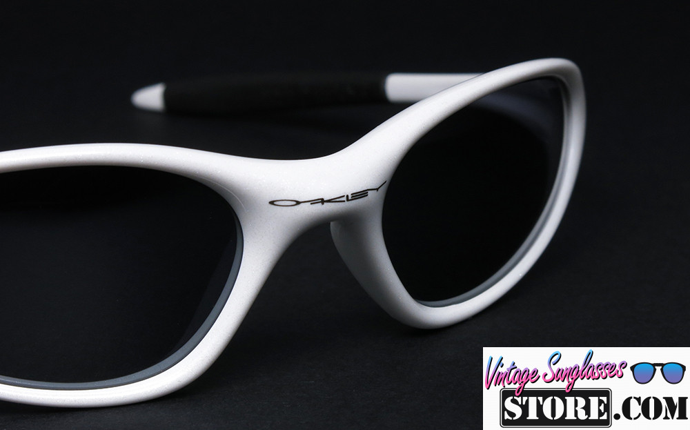 OAKLEY Minute PEARL W/BLACK